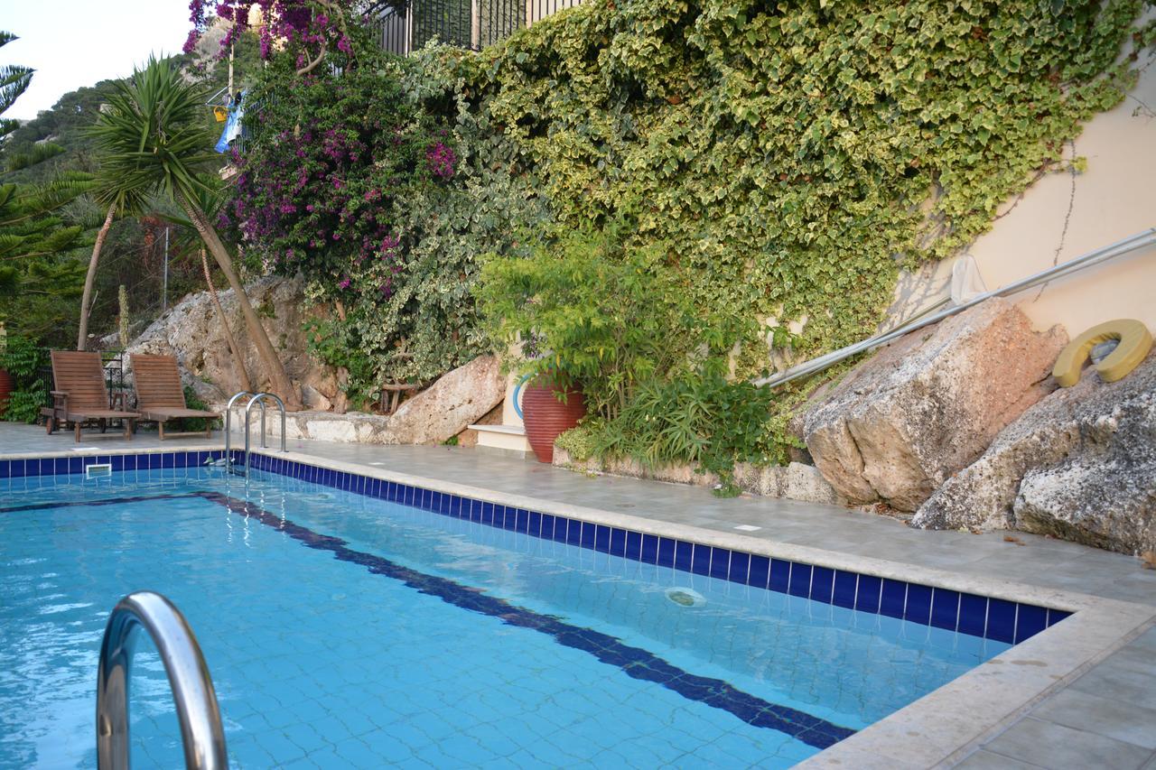 Aristotelis Apartments Frikes Екстериор снимка