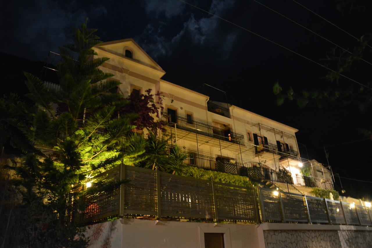 Aristotelis Apartments Frikes Екстериор снимка