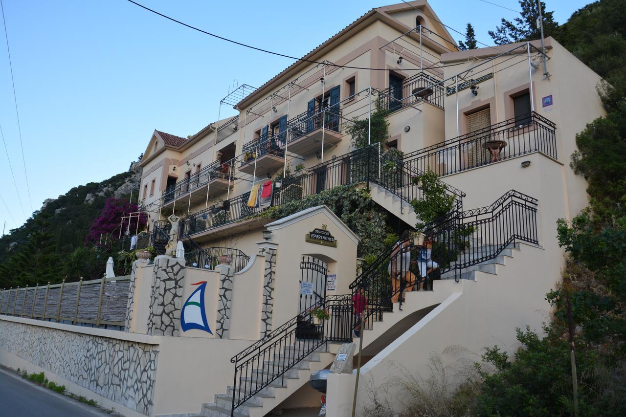 Aristotelis Apartments Frikes Екстериор снимка