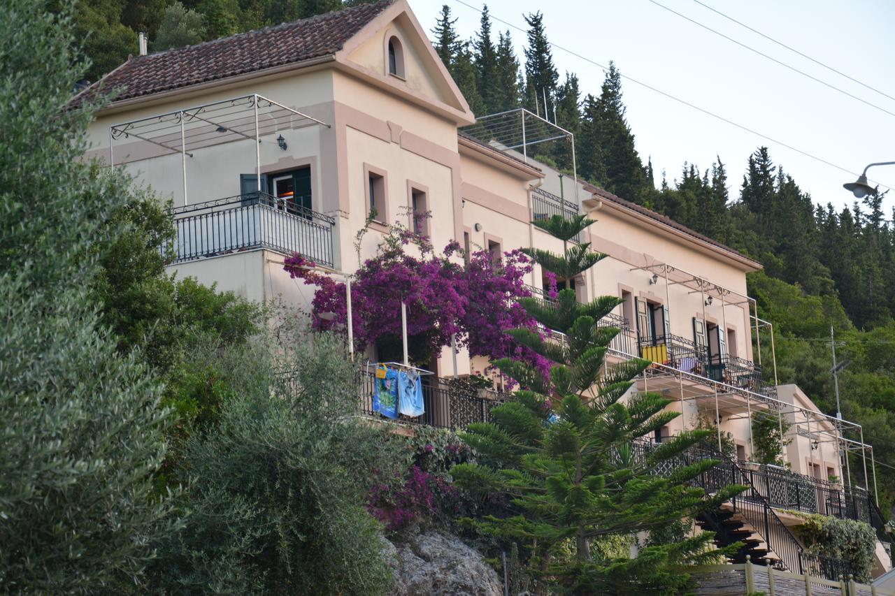 Aristotelis Apartments Frikes Екстериор снимка